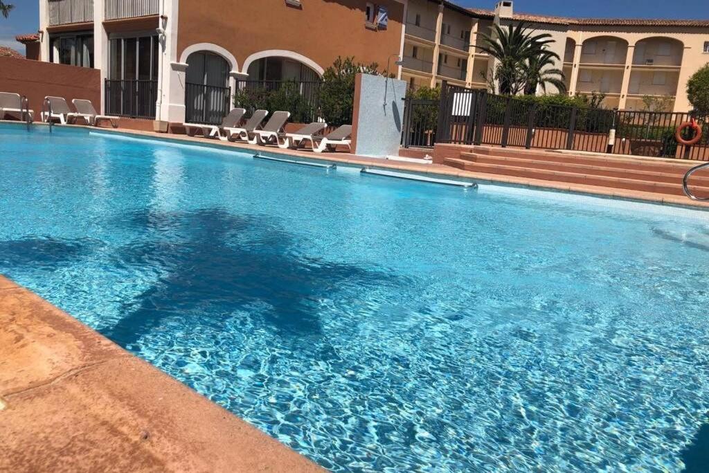2 Bedrooms, 15 Min Walk To Beach, Ac, Pool & Fiber Internet In A Quiet, Private Gated Domain 5Kms To St Tropez Cogolin Exterior photo